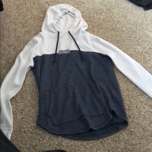 Hollister Sweatshirt